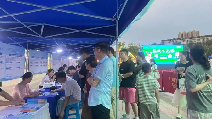 借力“苏超”！盐都人才夜市“圈粉”又“牵线”！